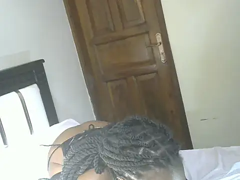 thickpetite online show from 07-06-26, 07:04