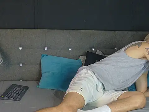touching the sky online show from 07-05-26, 11:39