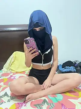BritneyLoveX online show from 07-10-26, 05:40