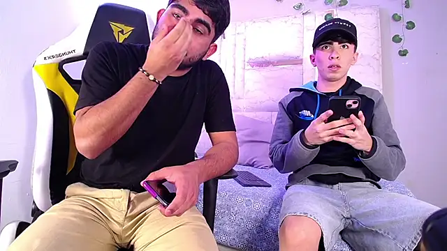 Michael and twinkk online show from 07-03-26, 04:30