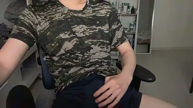 nwseongzeu online show from 07-12-26, 12:06