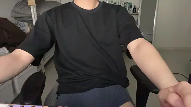 nwseongzeu online show from 07-16-26, 09:50
