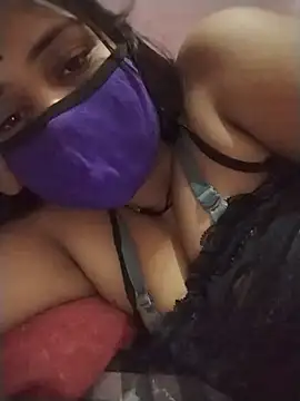Snapshot of MUSKAAN_UP69 chatting on 07-05-26, 04:25 MUSKAAN UP69 online show from 07-05-26, 04:25