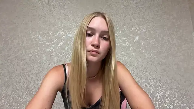 blondegirl2026 online show from 07-03-26, 06:25