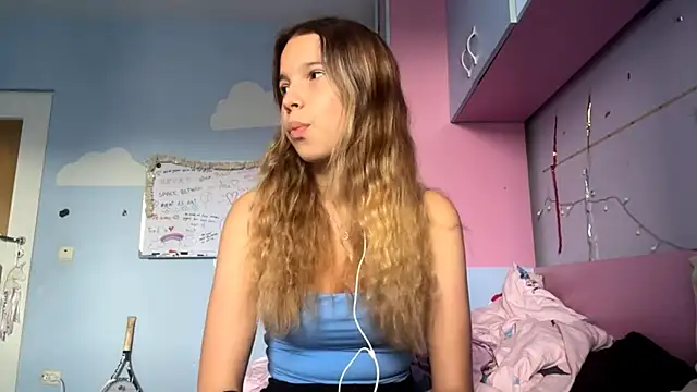 Snapshot of RubiWarlow chatting on 07-07-26, 10:52 RubiWarlow online show from 07-07-26, 10:52