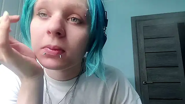 Snapshot of ZolaCoonradt chatting on 07-06-26, 01:18 ZolaCoonradt online show from 07-06-26, 01:18