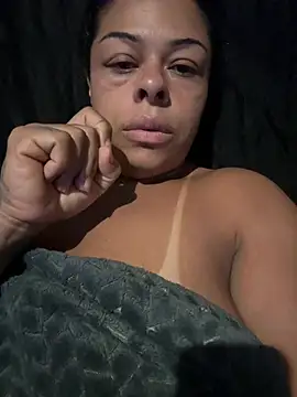 Snapshot of Tais36 chatting on 07-15-26, 01:07 Tais36 online show from 07-15-26, 01:07