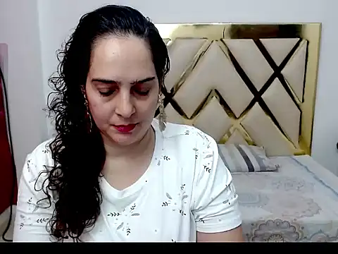 Snapshot of rebecamontero chatting on 07-06-26, 04:42 rebecamontero online show from 07-06-26, 04:42