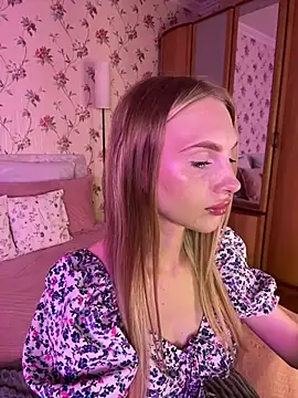 BellaSwan- online show from 07-10-26, 06:13