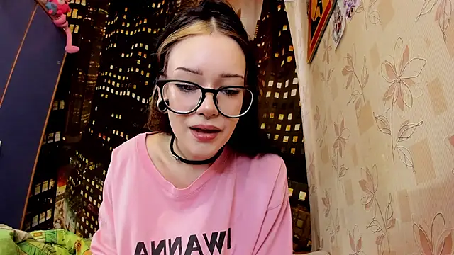 HoneyMolly  online show from 07-13-26, 10:47