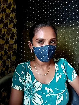 Snapshot of Tamil_Soloqueen_001 chatting on 07-08-26, 05:52 Tamil Soloqueen 001 online show from 07-08-26, 05:52