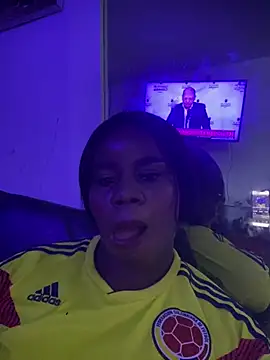 Snapshot of ALESSIACOX chatting on 07-04-26, 04:41 ALESSIACOX online show from 07-04-26, 04:41