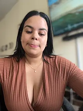 AliceStarshine online show from 11-04-25, 02:54