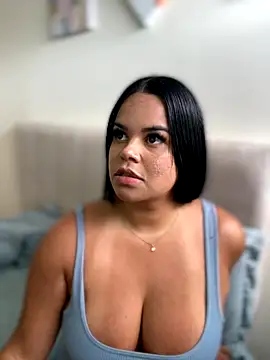 AliceStarshine online show from 11-27-25, 05:02