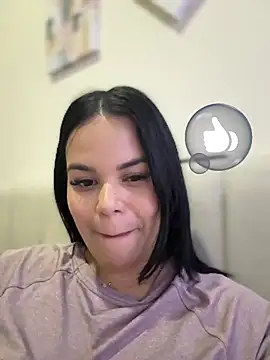 Snapshot of AliceStarshine chatting on 10-23-25, 04:00 AliceStarshine online show from 10-23-25, 04:00