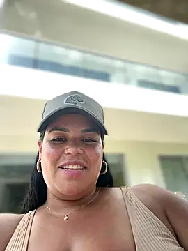 AliceStarshine online show from 12-17-25, 06:35