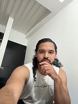 Snapshot of Efren_Fernandez chatting on 07-09-26, 01:28 Efren Fernandez online show from 07-09-26, 01:28