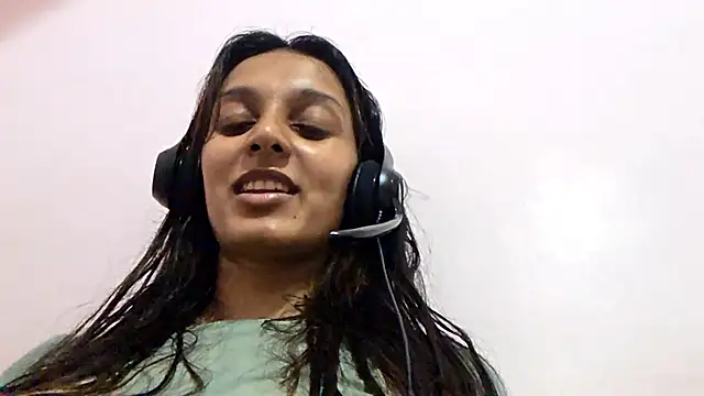 Snapshot of siinderellaa chatting on 07-06-26, 02:13 siinderellaa online show from 07-06-26, 02:13