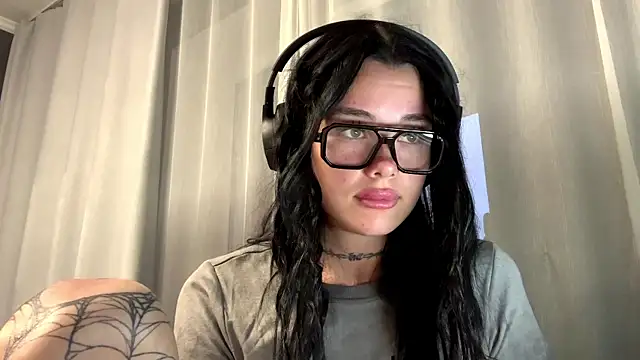 Astrid XxX online show from 07-07-26, 07:06