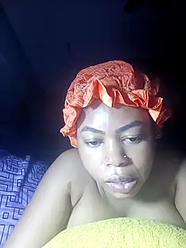Snapshot of GoddessCocoDesire chatting on 07-10-26, 11:27 GoddessCocoDesire online show from 07-10-26, 11:27