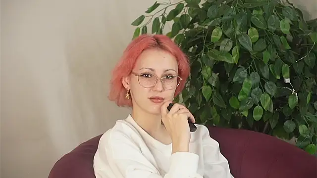 ErmelindaRottner online show from 07-08-26, 07:42