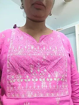 Snapshot of sameera-bb26 chatting on 07-14-26, 04:57 sameera-bb26 online show from 07-14-26, 04:57