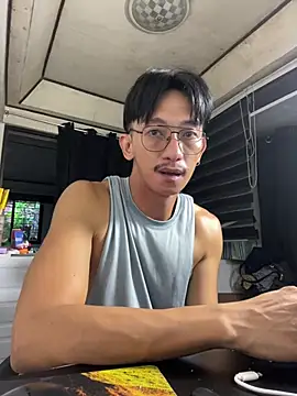 shyslayer09 online show from 07-08-26, 10:05