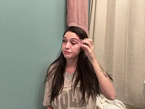 prettygirll00 online show from 07-12-26, 11:27