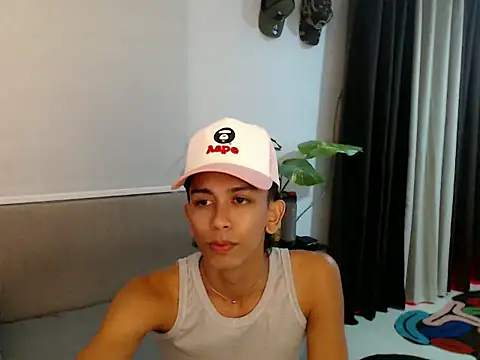 Snapshot of jedfuckerxxx chatting on 07-07-26, 04:10 jedfuckerxxx online show from 07-07-26, 04:10