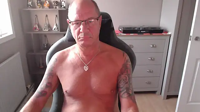 kellysomerset online show from 07-15-26, 04:52