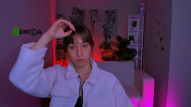 elodie crystal online show from 07-23-26, 09:17