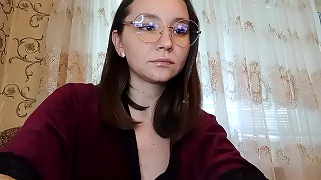 IsabelKim  online show from 07-11-26, 01:00