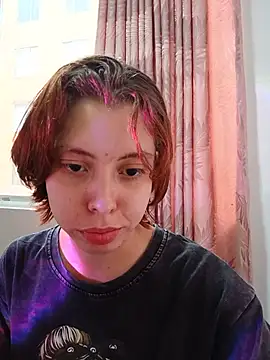 Snapshot of Alma_44 chatting on 07-19-26, 10:17 Alma 44 online show from 07-19-26, 10:17