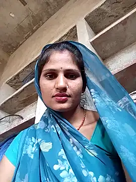 Snapshot of Santoshi7080 chatting on 07-10-26, 04:45 Santoshi7080 online show from 07-10-26, 04:45