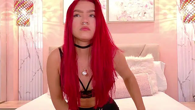 EmilyCarter02  online show from 07-12-26, 01:34