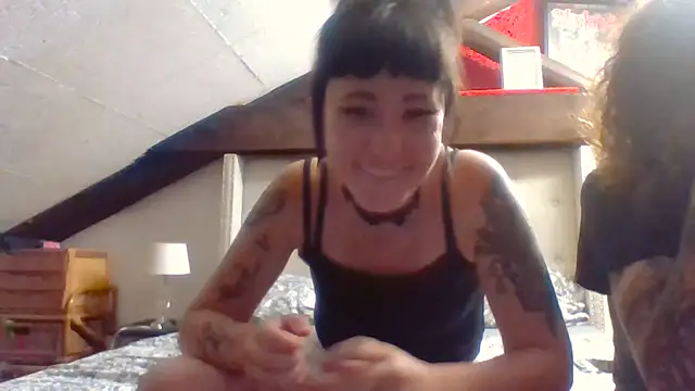 Lipandmeryl online show from 07-11-26, 10:10