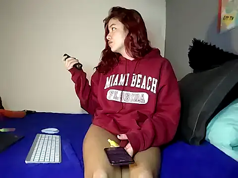 kayleemei1 online show from 07-12-26, 04:13