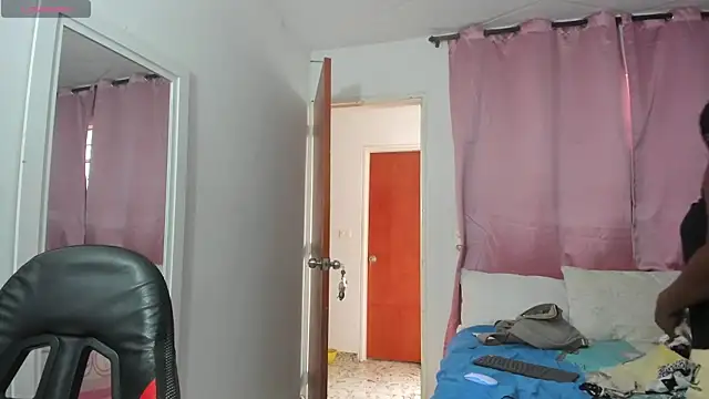 LupeAdams online show from 04-08-26, 10:22