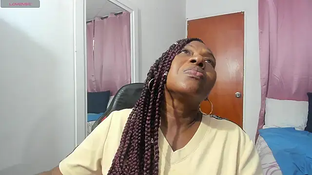 LupeAdams online show from 04-07-26, 10:22