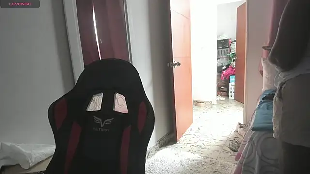 LupeAdams online show from 04-10-26, 08:27