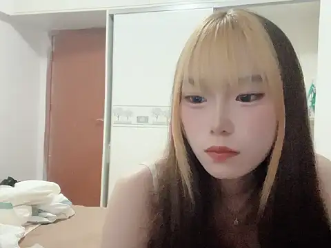 Snapshot of momo-9999 chatting on 07-13-26, 01:10 momo-9999 online show from 07-13-26, 01:10