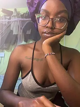 Snapshot of Ebonymuse chatting on 07-16-26, 02:03 Ebonymuse online show from 07-16-26, 02:03