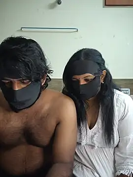 Snapshot of Fantacycouples chatting on 07-20-26, 08:00 Fantacycouples online show from 07-20-26, 08:00