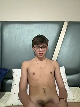 ItsJuanLuxxOficial online show from 07-13-26, 02:55