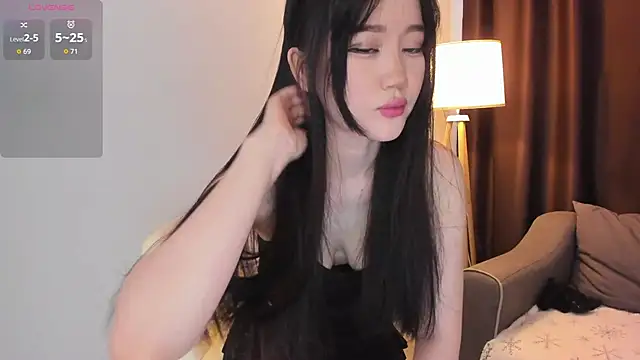 AmiliYan online show from 12-18-25, 09:25