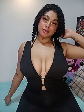Snapshot of scarlett_kisses chatting on 07-14-26, 12:43 scarlett kisses online show from 07-14-26, 12:43