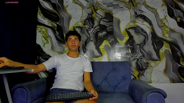efrain boy online show from 07-12-26, 05:52