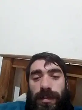 Snapshot of aguilucc0 chatting on 07-12-26, 10:21 aguilucc0 online show from 07-12-26, 10:21