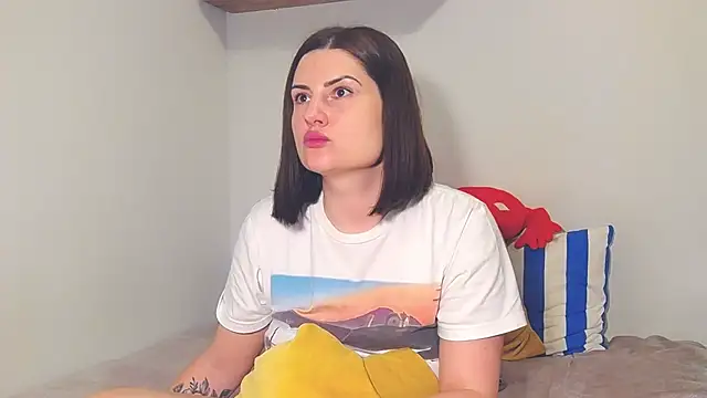 Snapshot of alisenties chatting on 02-12-25, 03:16 alisenties online show from 02-12-25, 03:16