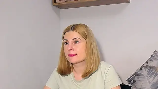 alisenties online show from 01-07-26, 03:39